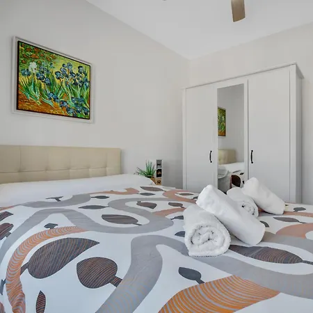 Sol Y Sol 4j By Ivi Real Estate Apartment